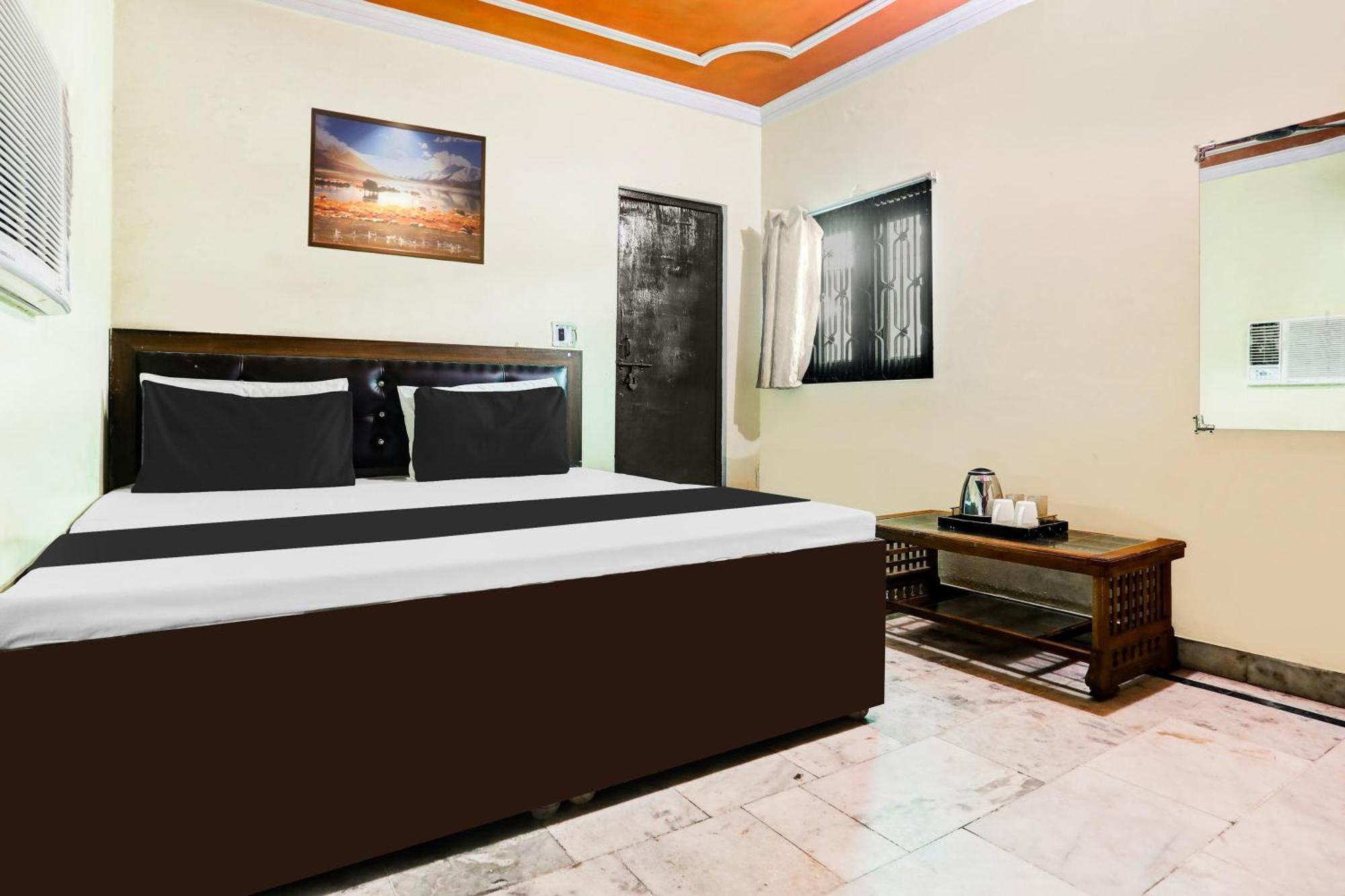Hotel O Royal Classic Alīgarh Eksteriør billede