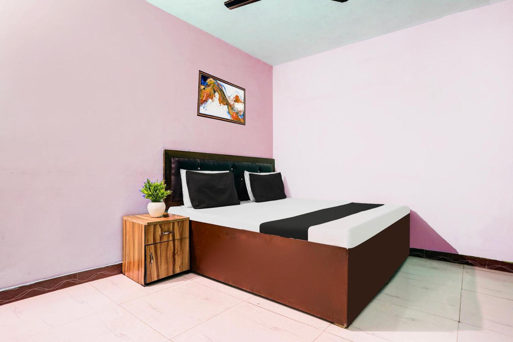 Hotel O Royal Classic Alīgarh Eksteriør billede